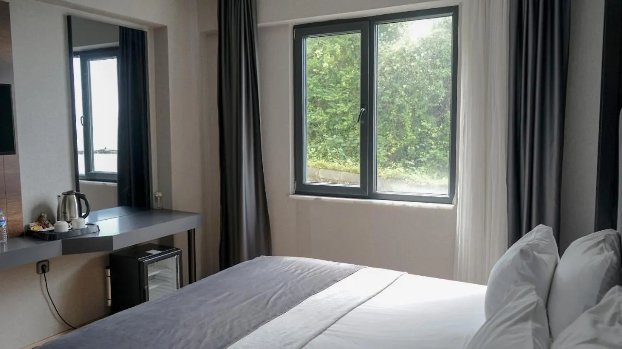 Queen Palace Hotel Trabzon 4*,  Turkey